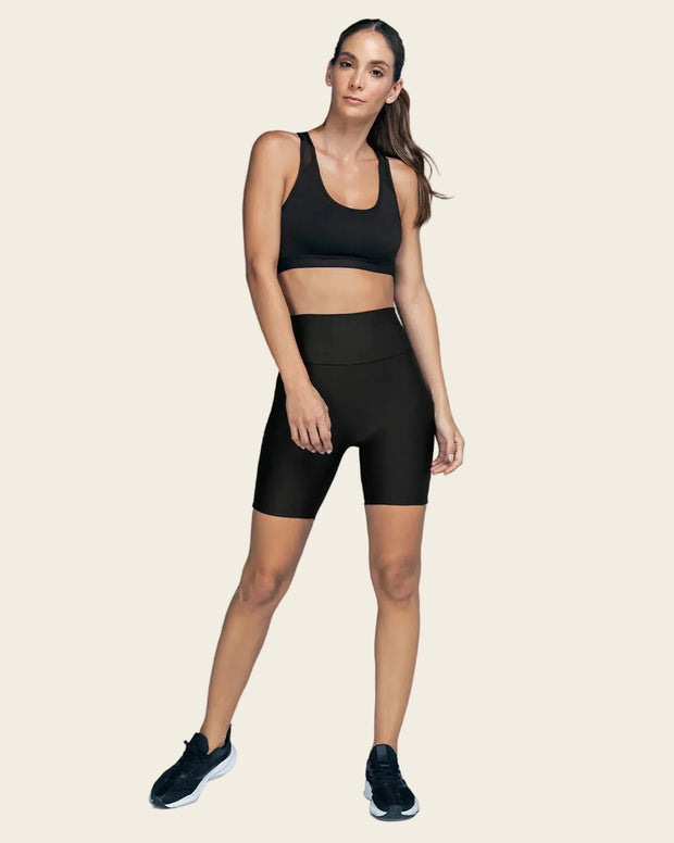 Short deportivo tipo biker