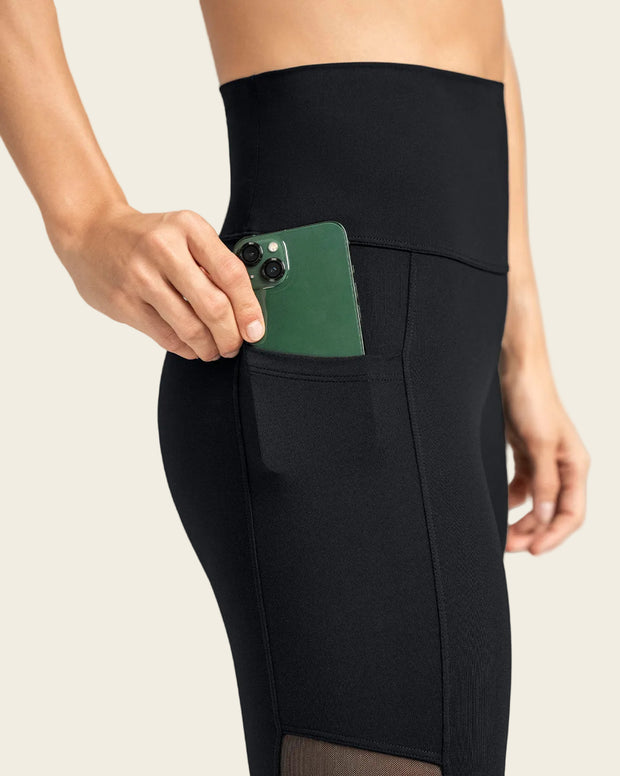 Legging deportivo con bolsillo lateral y detalles en SmartLace®