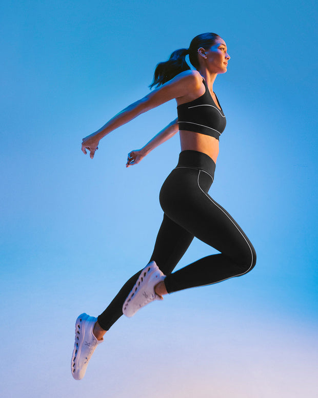 Legging deportivo con pretina en V