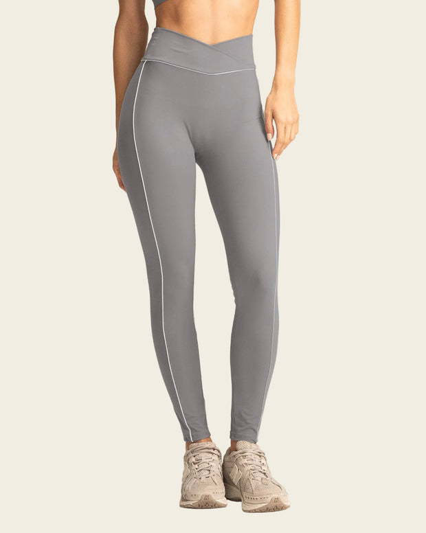 Legging deportivo con pretina en V