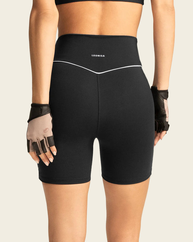 Short biker con pretina en V