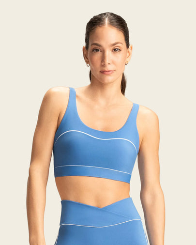 Top deportivo con cargaderas dobles#color_052-azul-medio