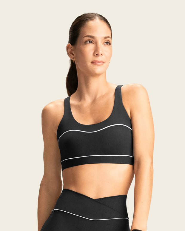 Top deportivo con cargaderas dobles
