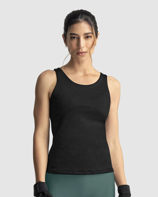 Camiseta deportiva con top interno de buen ajuste#color_700-negro