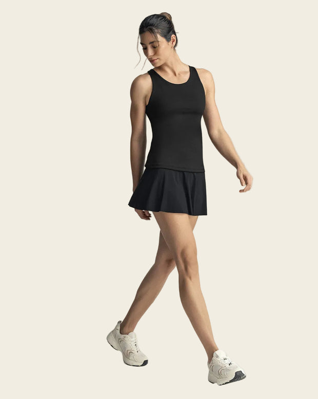 Camiseta deportiva con top interno de buen ajuste