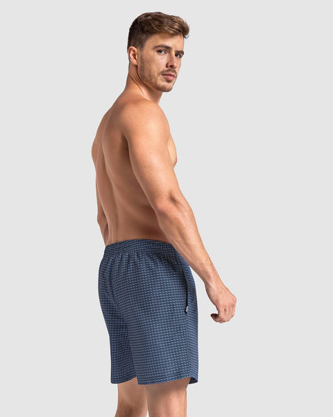 Pantaloneta corta de baño para hombre elaborada con PET reciclado#color_a31-estampado-olas-azul