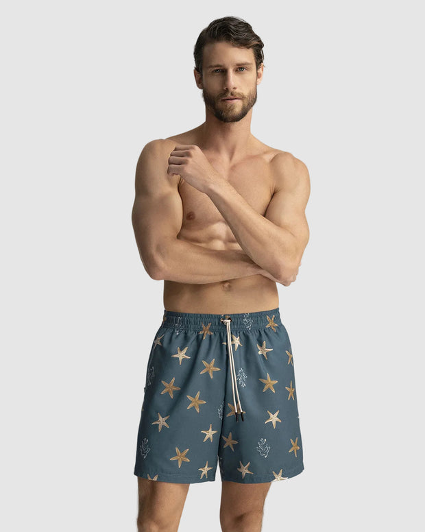 Pantaloneta de baño masculina con práctico bolsillo al lado derecho