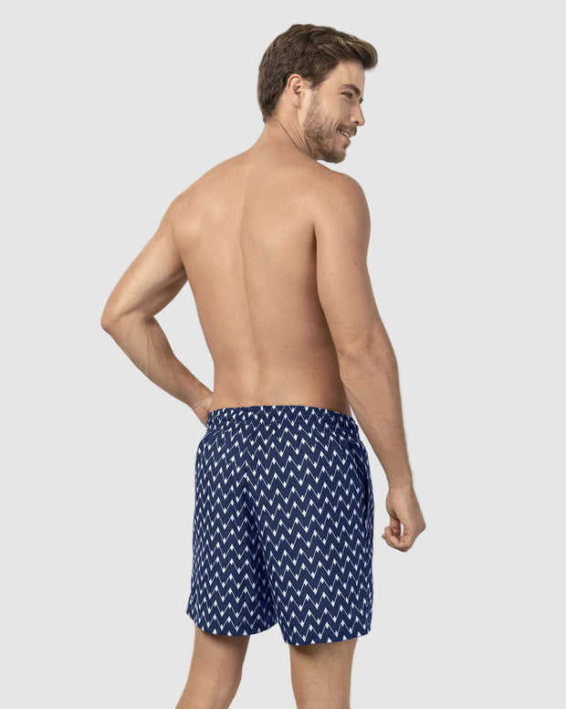 Pantaloneta de baño masculina con práctico bolsillo al lado derecho