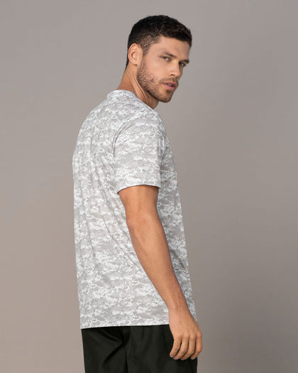 Camiseta deportiva masculina con tecnología de secado rápido#color_002-estampado-camuflado-gris