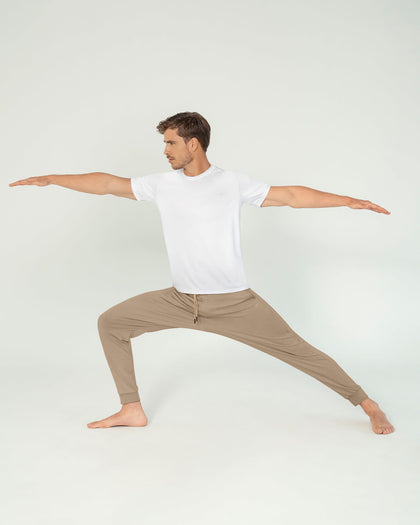 Camiseta deportiva masculina semiajustada de secado rápido