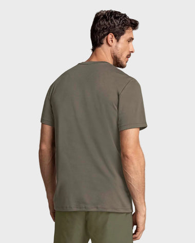 Camiseta deportiva masculina semiajustada de secado rápido#color_610-verde-medio