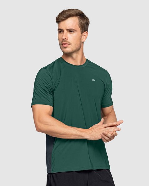 Camiseta deportiva con tela texturizada que permite el paso del aire