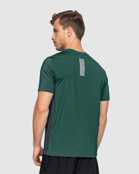 Camiseta deportiva de tacto suave con mallas transpirables laterales#color_611-verde