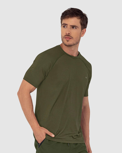 Camiseta deportiva con tela texturizada y transpirable#color_604-verde