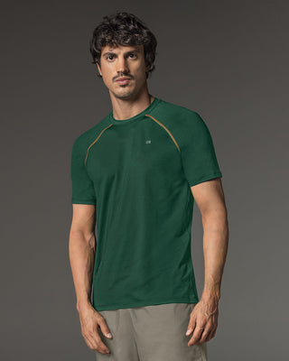 Camiseta deportiva con tela texturizada y transpirable#color_a75-verde