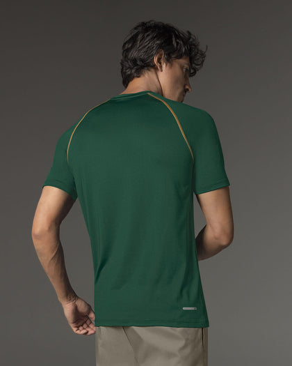 Camiseta deportiva con tela texturizada y transpirable#color_a75-verde