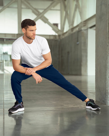 Jogger deportivo estilo sudadera con bolsillos laterales funcionales#color_559-azul-oscuro