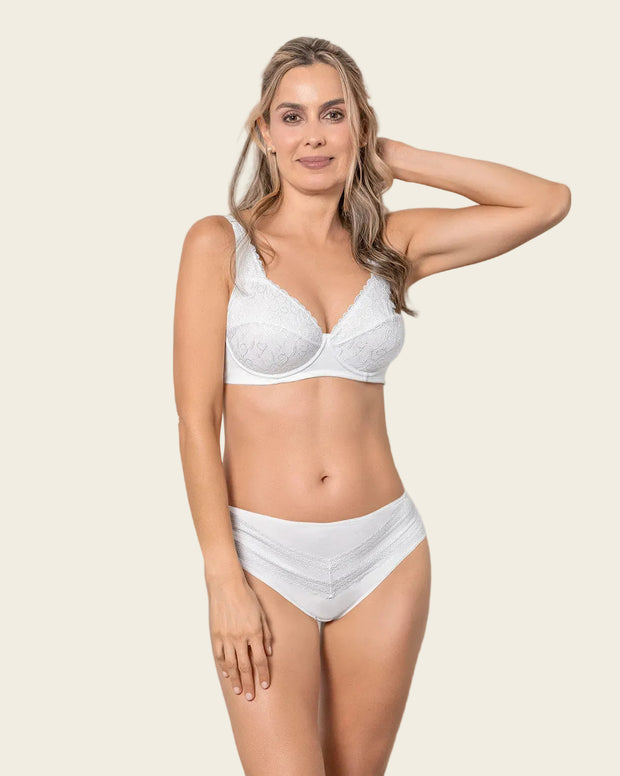 Brasier triangular con copas en SmartLace® y espalda en tela lisa