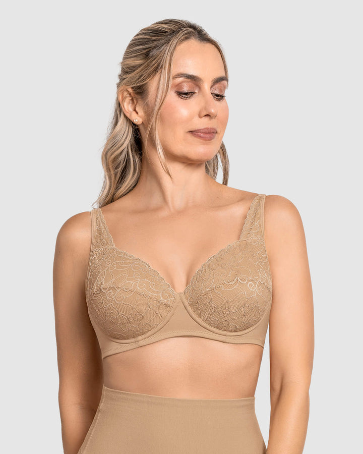 Brasier triangular con copas en SmartLace® y espalda en tela lisa