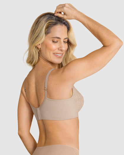 Brasier triangular con copas en encaje y espalda en tela lisa#color_802-cafe-claro