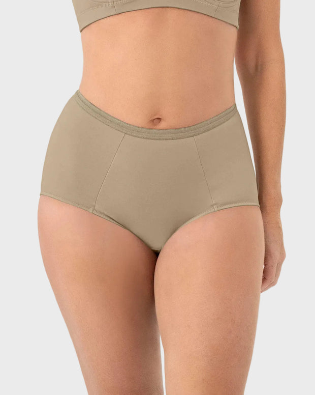 Panty clásico de compresión suave con excelente modelación