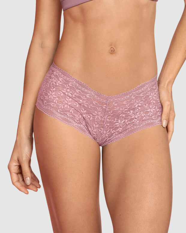 Panty estilo hipster en encaje moderno