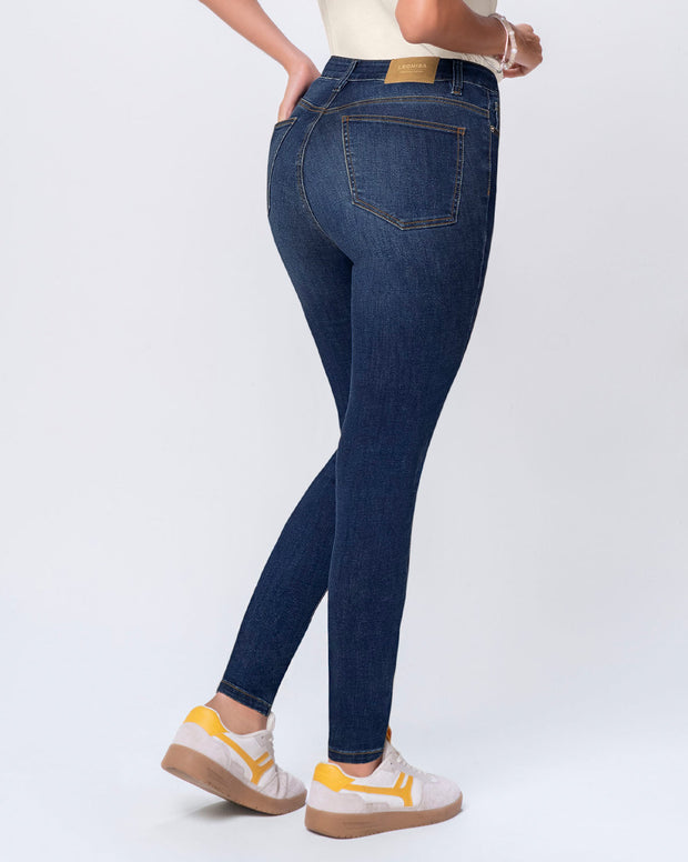 Jeans skinny esenciales para mujer