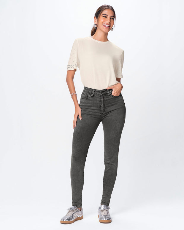 Jeans skinny esenciales para mujer