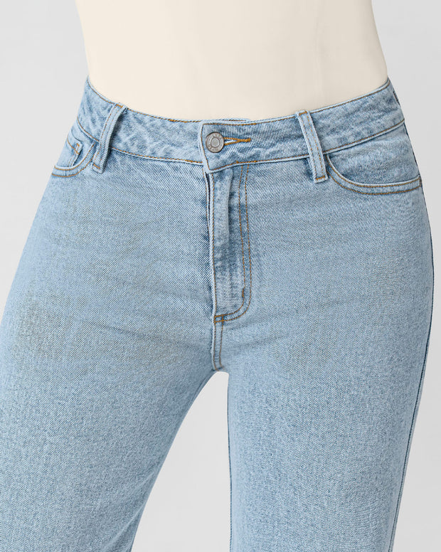 Jean bota ancha esencial para mujer