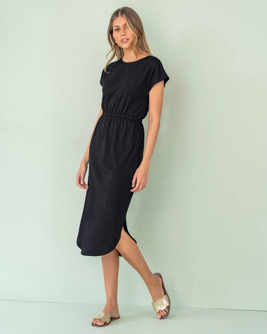 vestido-corto-con-elastico-en-cintura#color_700-negro