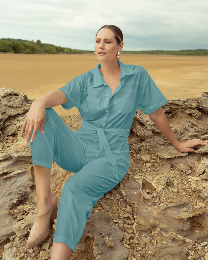 Enterizo largo con perilla funcional y tira para anudar en cintura#color_653-verde