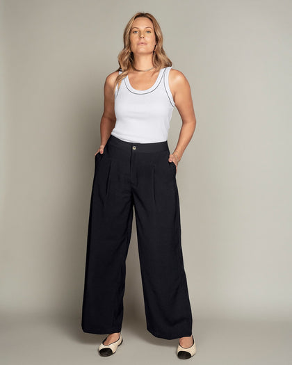 Camiseta manga sisa con detalle en contraste#color_000-blanco