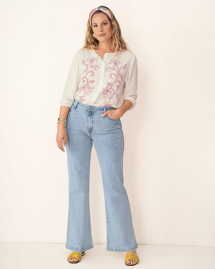 Blusa 3/4 con estampado en frente#color_018-marfil