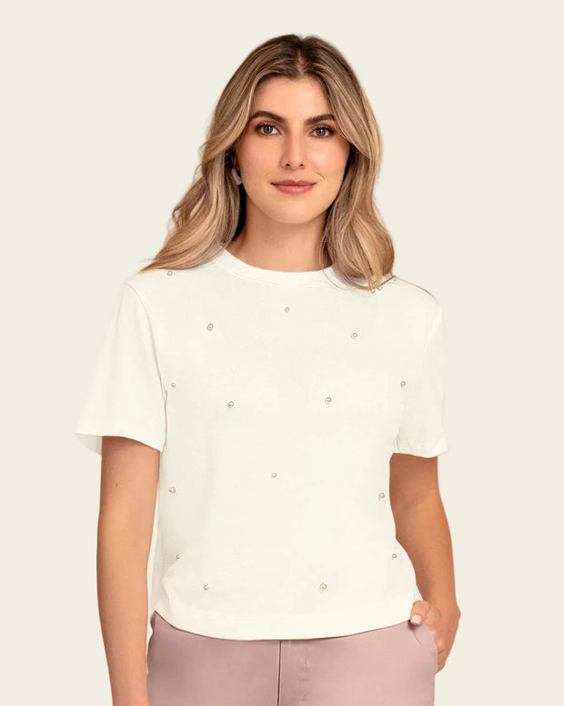 Camiseta manga corta con apliques de perlas