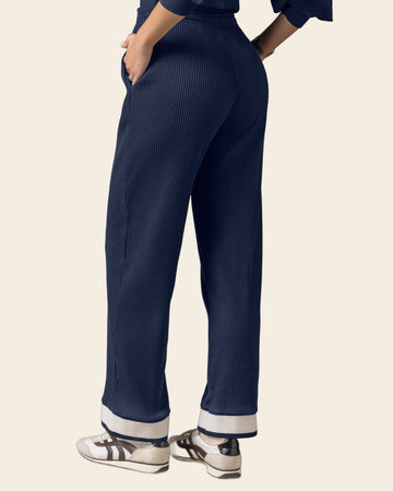 Pantalón bota recta en tela acanalada#color_024-azul-oscuro