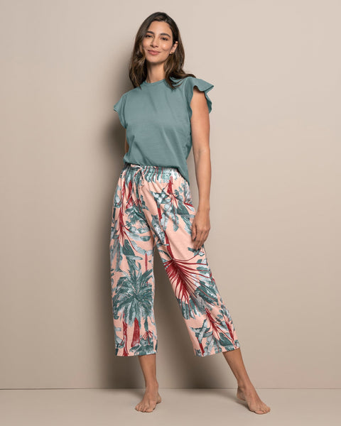 pantalon-largo-con-elastico-en-cintura-y-jareta-funcional#color_145-fondo-rosa-estampado-flores