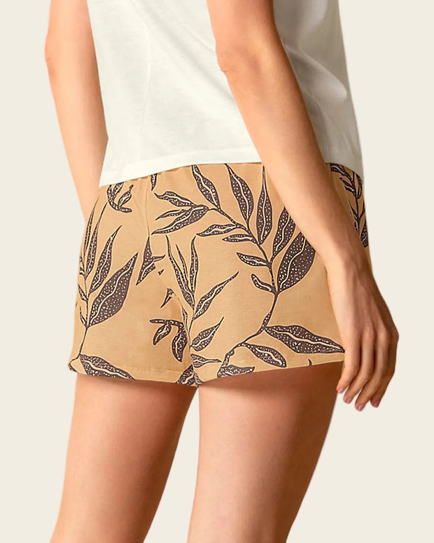 Short corto estampado con pretina elástica