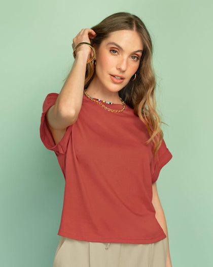 Camiseta con cuello redondo#color_a89-terracota