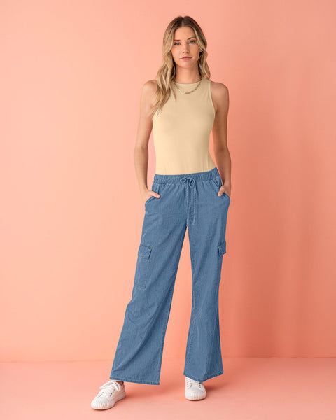 pantalon-bota-recta-con-bolsillos-funcionales-y-tira-decorativa#color_141-indigo