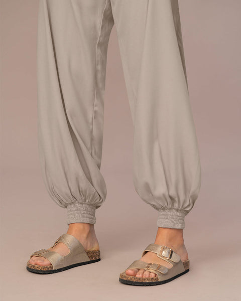 Pantalón amplio con bota ajustada#color_714-arena