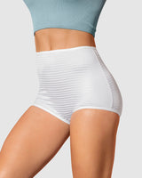 Panty clásico con máximo cubrimiento#color_000-blanco