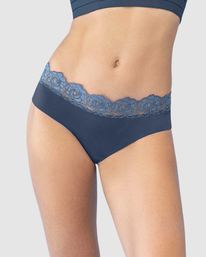 Sexy panty cachetero en tela ultraliviana con encaje comodidad total#color_500-azul-oscuro