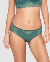 Panty estilo tanga brasilera con laterales y encaje#color_613-verde-esmeralda