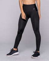 Legging deportivo tiro alto de compresión en abdomen y piernas#color_700-negro