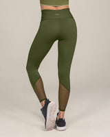 Legging deportivo con compresión de abdomen y tela antibacterial con aloe vera#color_695-verde