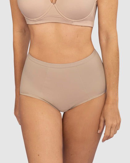Panty clásico de compresión suave con excelente modelación#color_824-perla