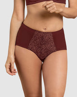 Panty clásico de compresión suave con toques de encaje en abdomen#color_a21-vino