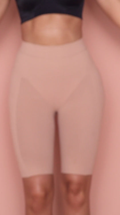 Faja pantalón seamless con efecto levanta glúteos